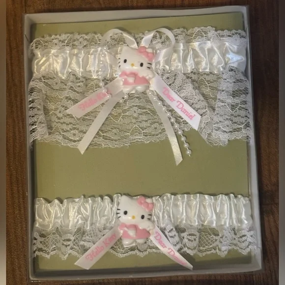 NEW Hello Kitty Dear Daniel Wedding Lot Bundle Garter Belt Guest Book Cake  Knife